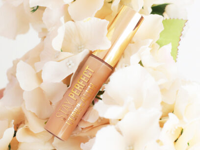 TikTok Dokunuşuyla Makyaj Rutini: Kapatıcı ile Yüz Kaldırma!