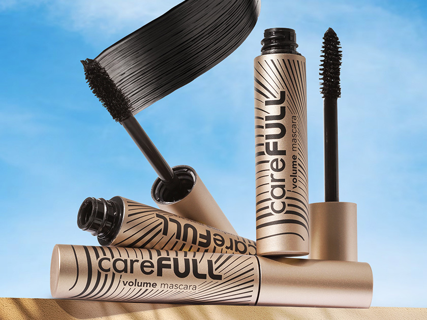 Flormar CareFULL Maskara ile Kirpiklerde Ekstra Hacim, Ekstra Bakım