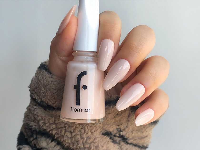 Paris Moda Haftası’na Damgasını Vuran Çıplak Manikür Trendi