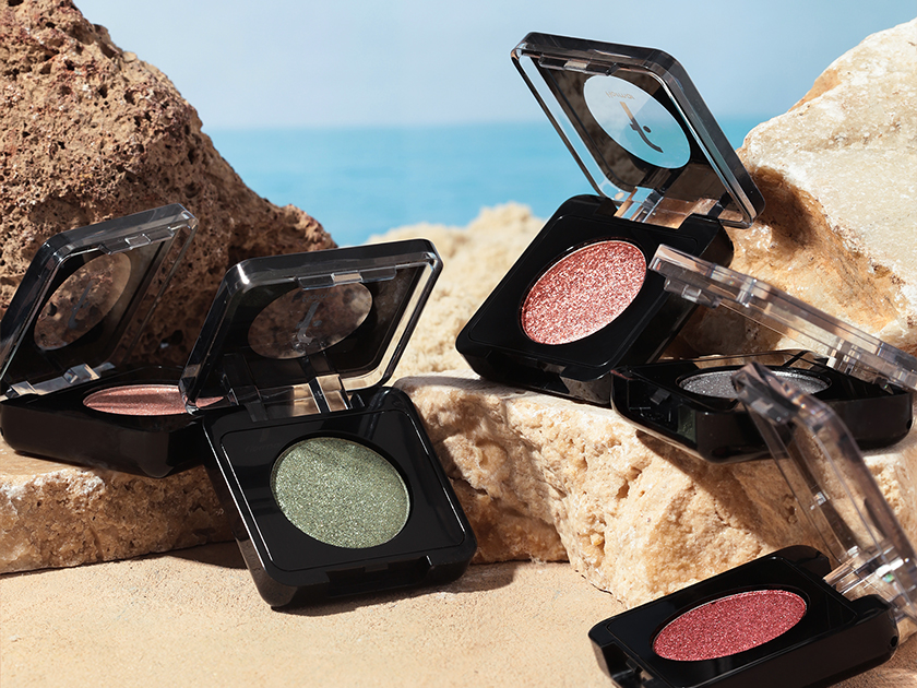 Soft Glow mu, Yoğun Glitter mı? Tarzını Seç!