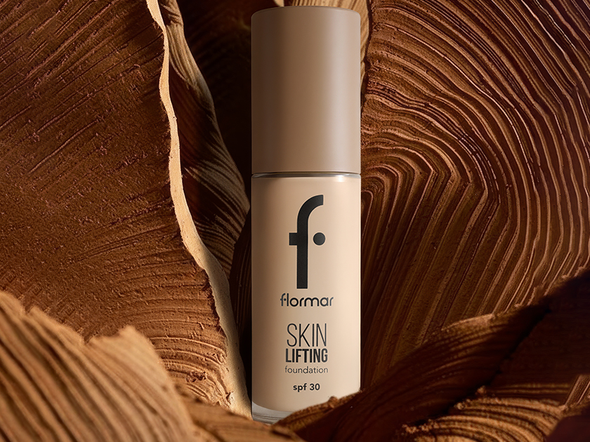 Yılbaşı Fotoğraflarında Kusursuz Görünmeni Sağlayacak 5 Makyaj Ürünü